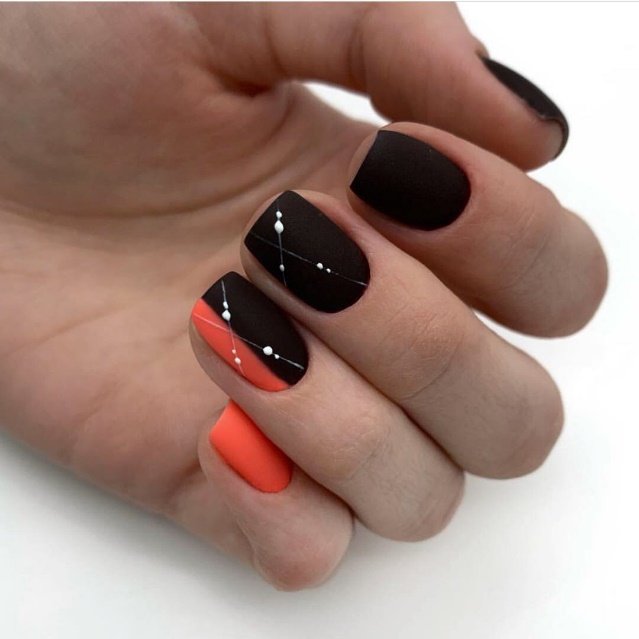 Дизайн ногтей с черным светоотражающим гель лаком (75 фото)